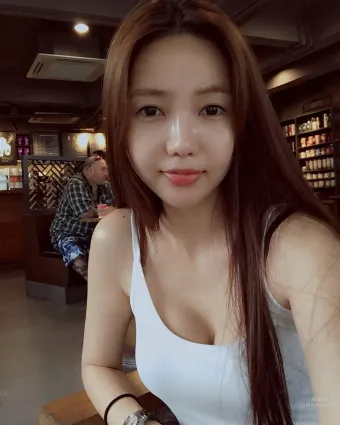 南韓外型氣質滿分正妹！高顔值讓人迷戀～