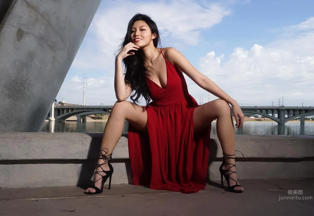 甜美又霸氣！陳翎瑀超自信笑容加上火辣身材，女王就決定是妳！ 32