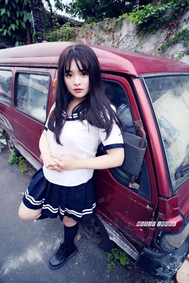 李姿儀- 萌萌脸蛋身材却超火爆的无敌反差！_2