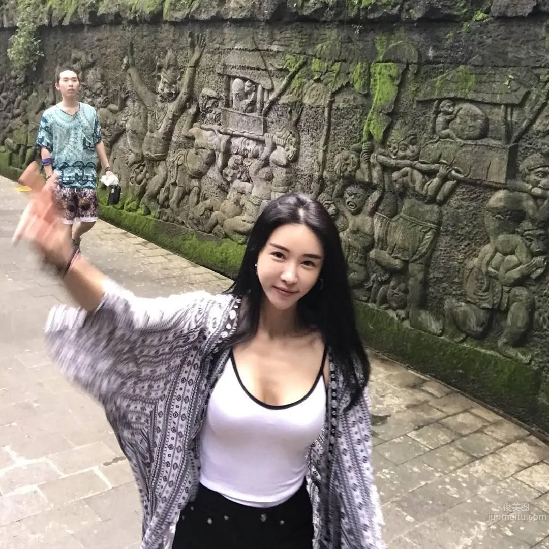 이채하- 南韓正妹比基尼春光乍洩 21