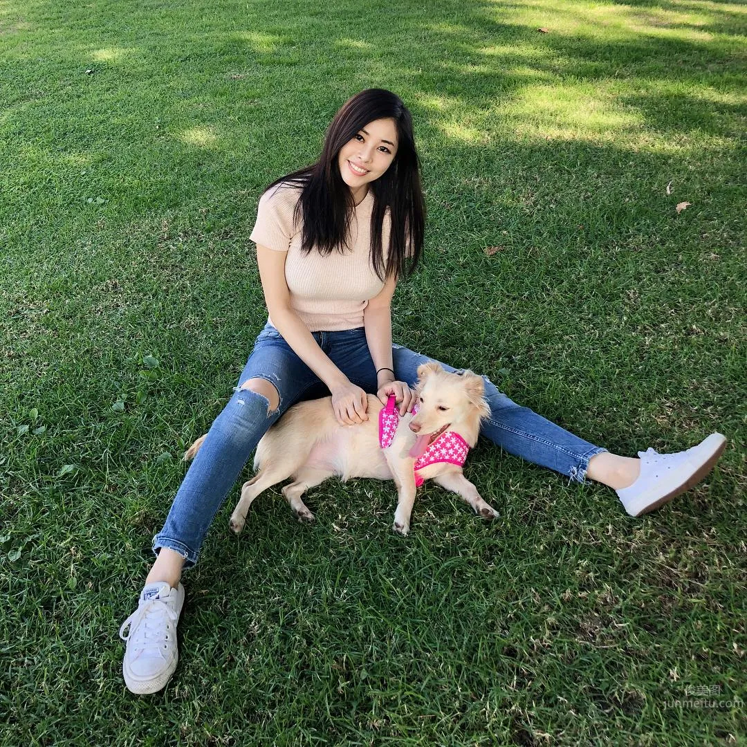 好猖狂！比基尼正妹Danielle S波濤胸湧 5