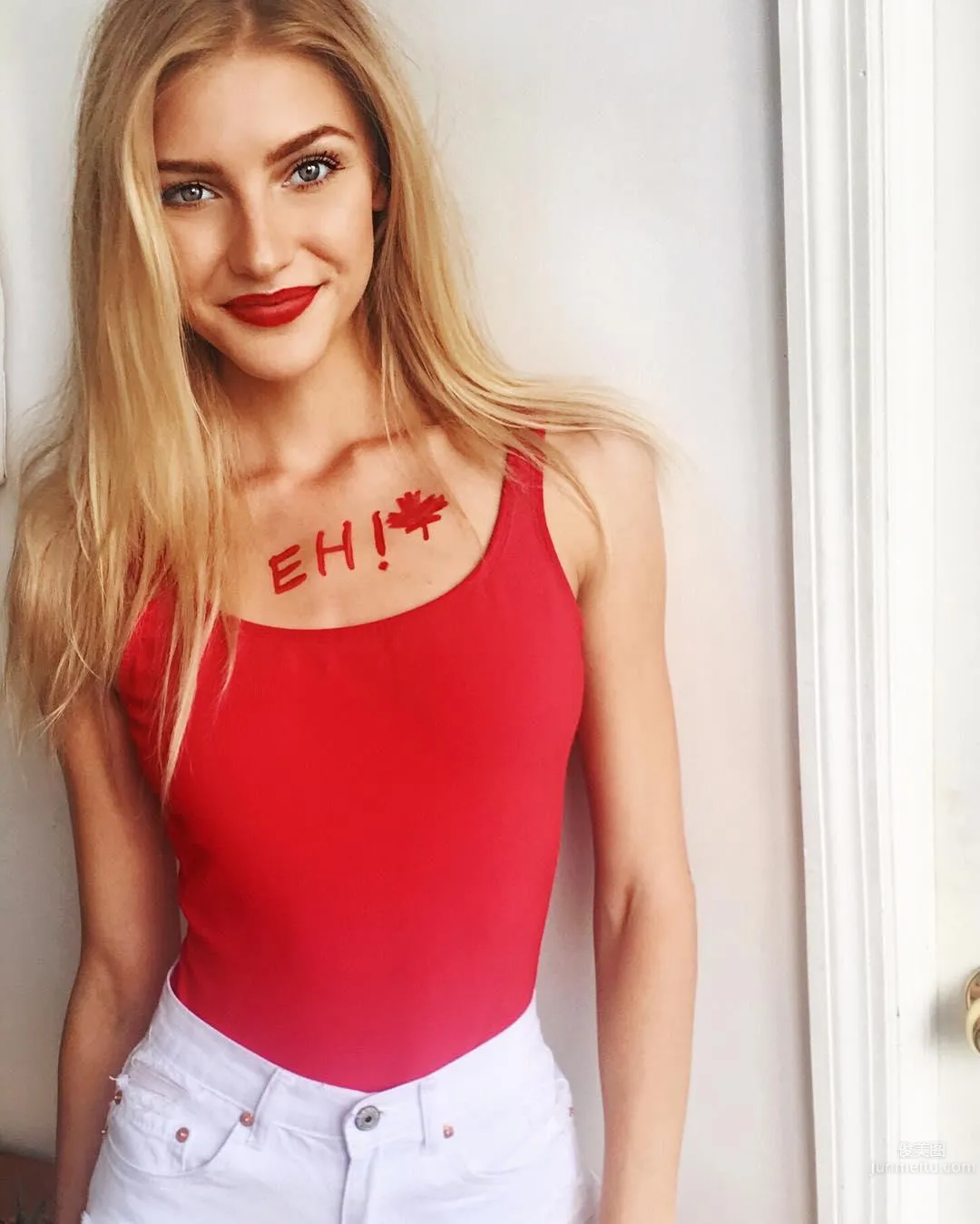 Tessa Greiner- 9頭身美人的腹肌美學 7
