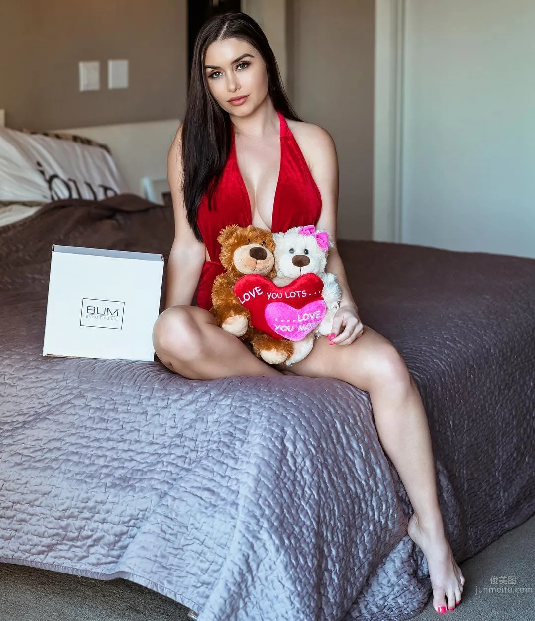 Laura Marie- 洶湧澎湃的健身模特兒 25