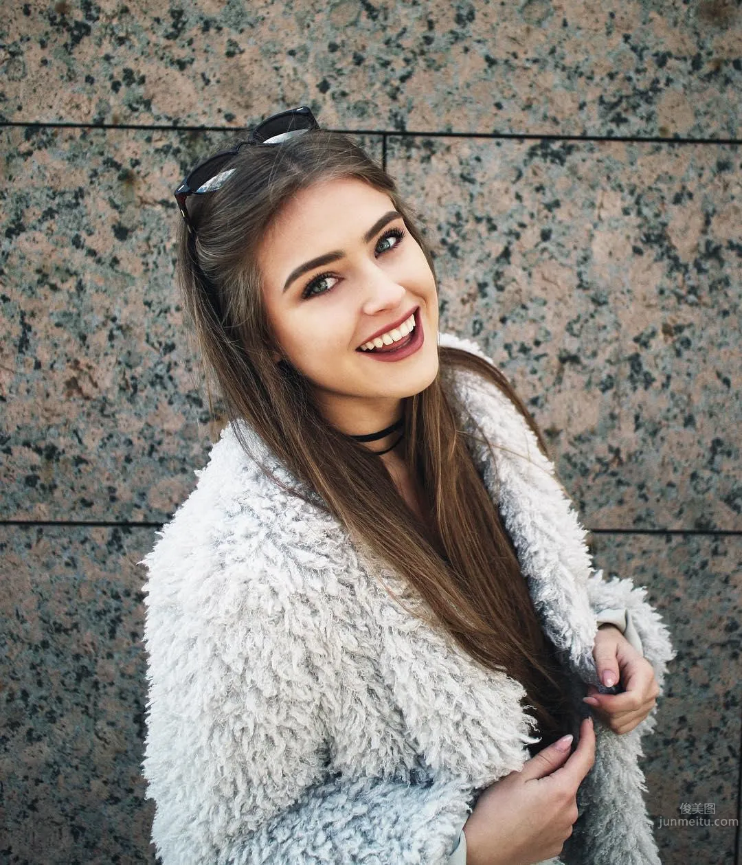 天使顔正妹「Anna Von Klinski」迷人電眼極緻魅惑 26