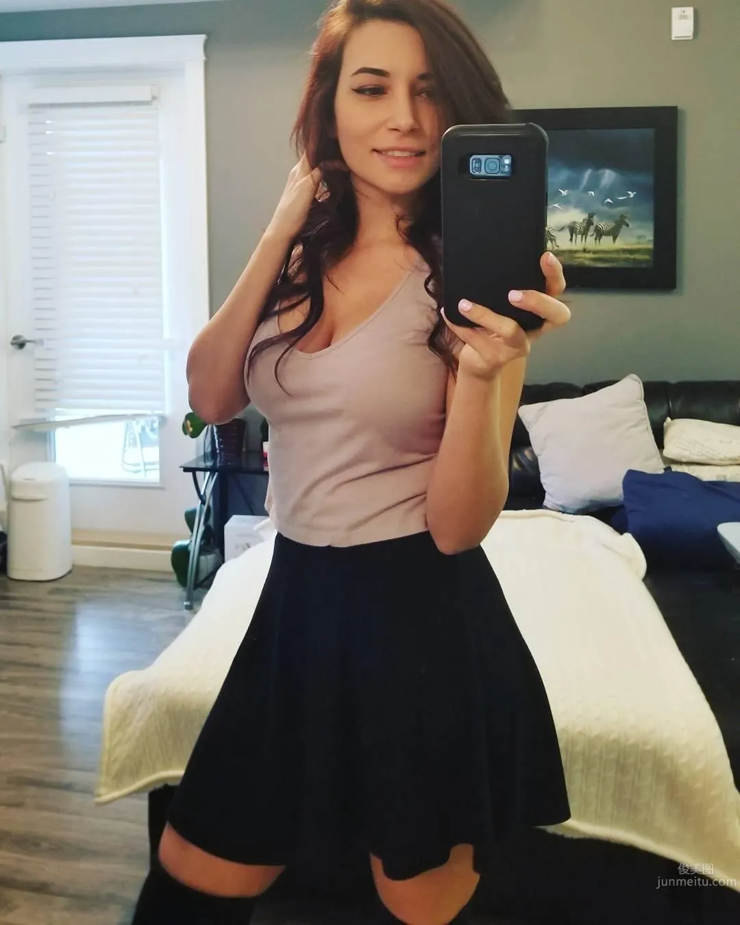 想一起激戰！電玩直播妹「Alinity Divine」清新自然 17