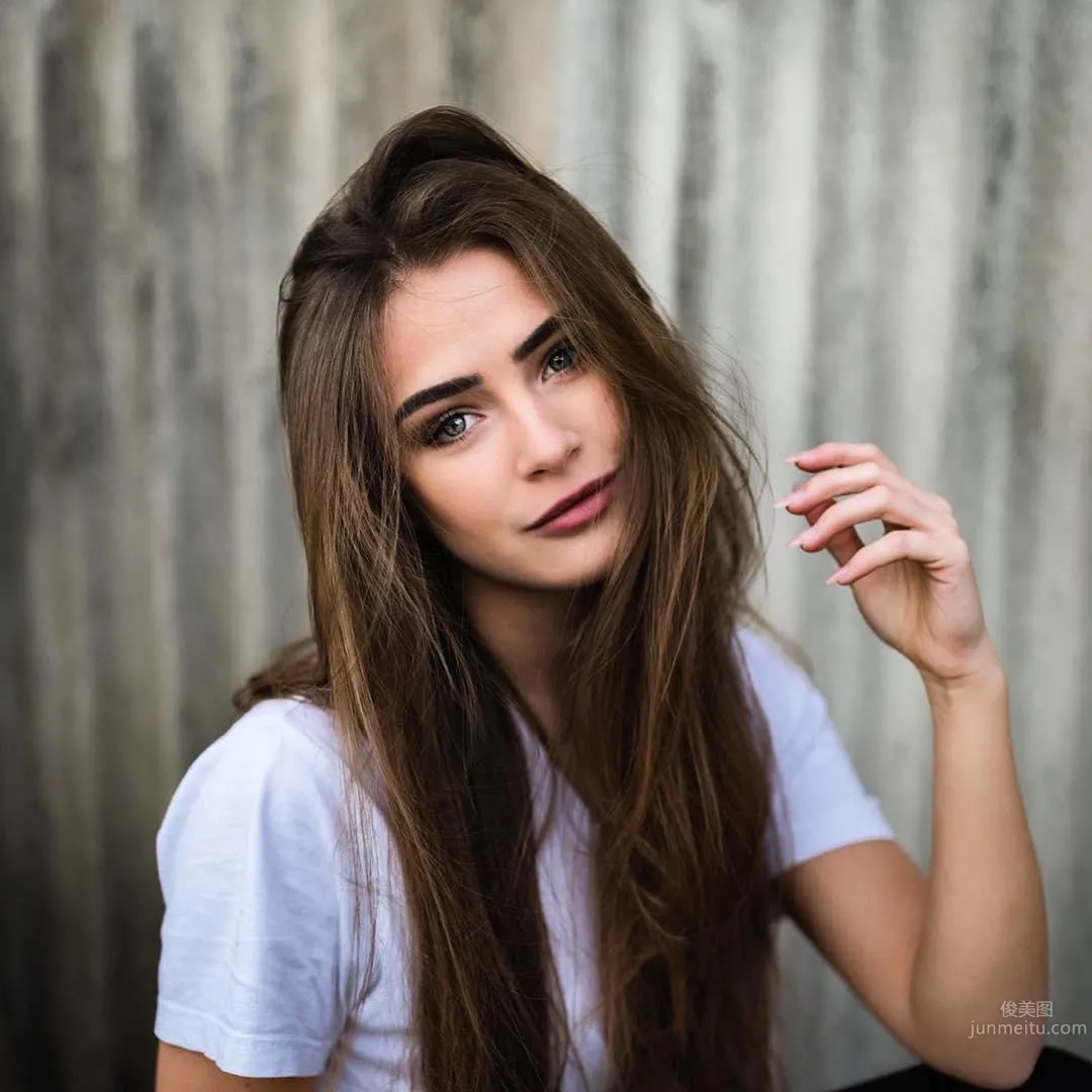 天使顔正妹「Anna Von Klinski」迷人電眼極緻魅惑 23