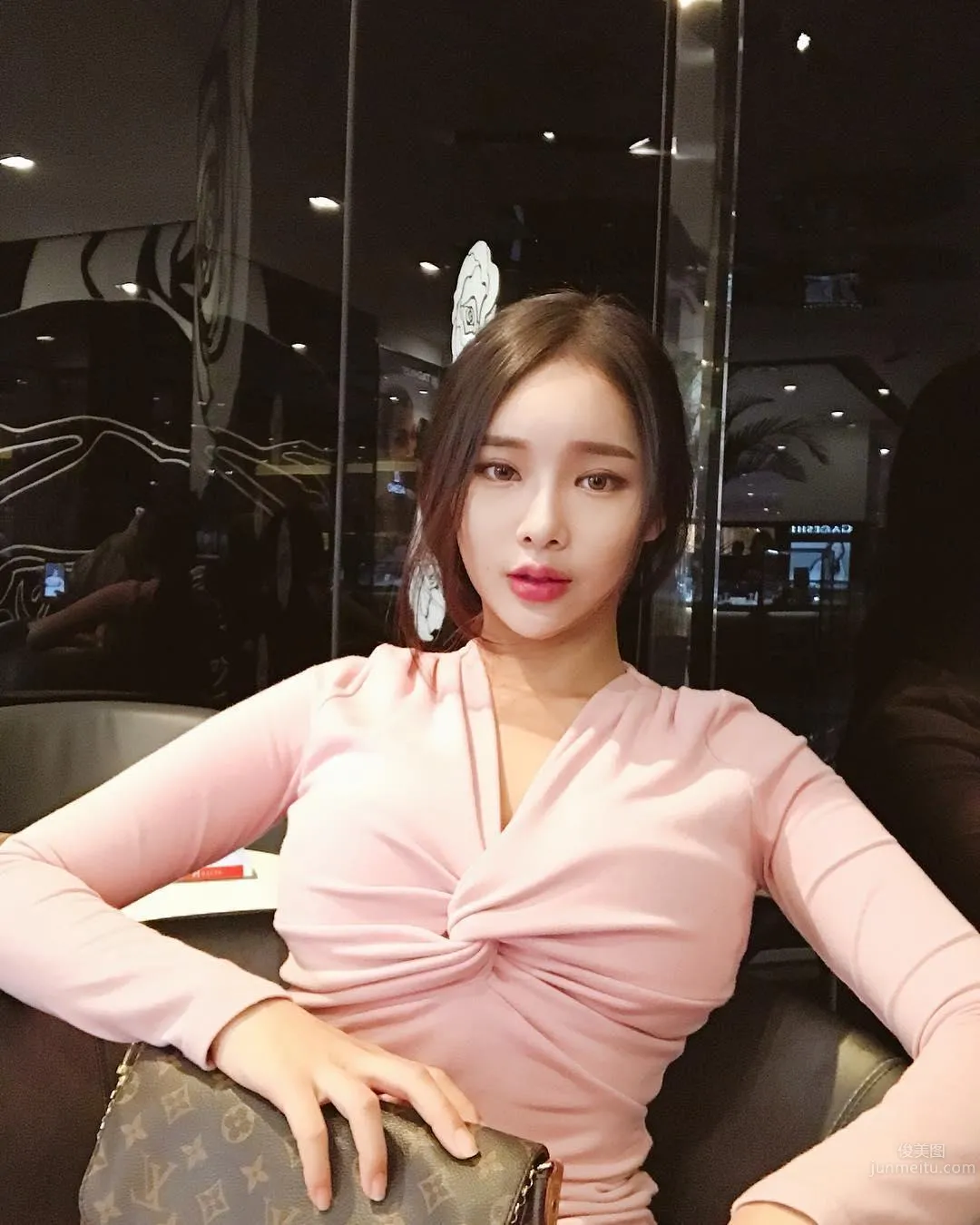 韓國網拍正妹jeee622 波濤胸湧敲碎你的心 9