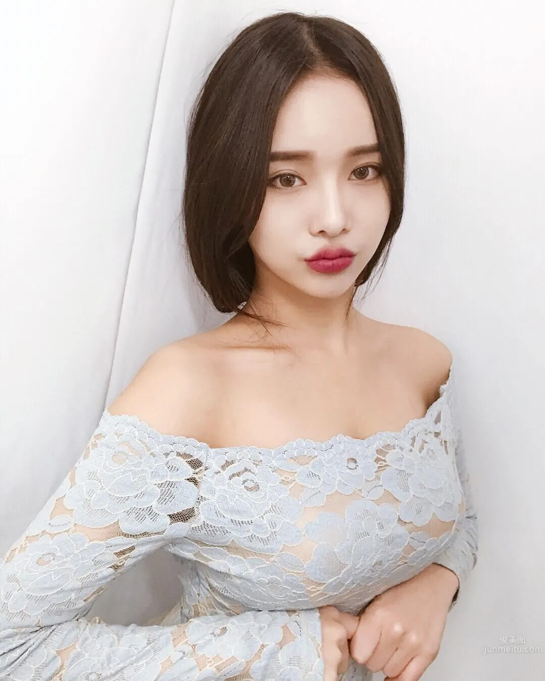 韓國網拍正妹jeee622 波濤胸湧敲碎你的心 28