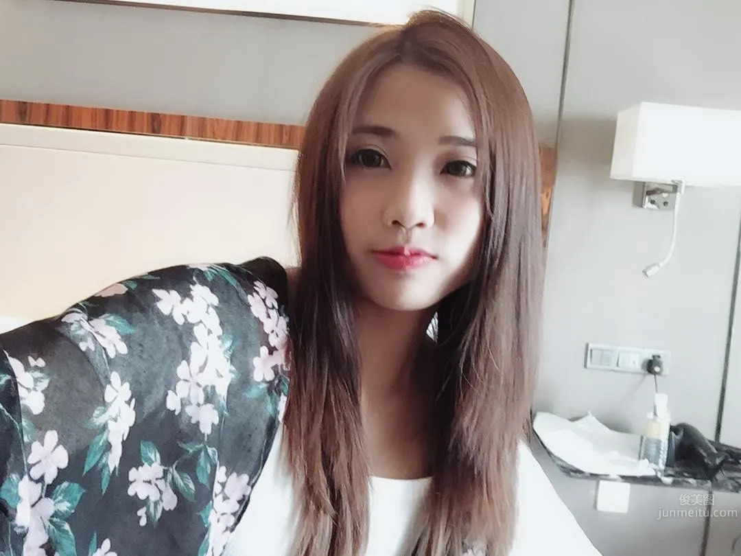 大馬正妹Rainy Lly 氣質滿分身材姣好系的女孩 8