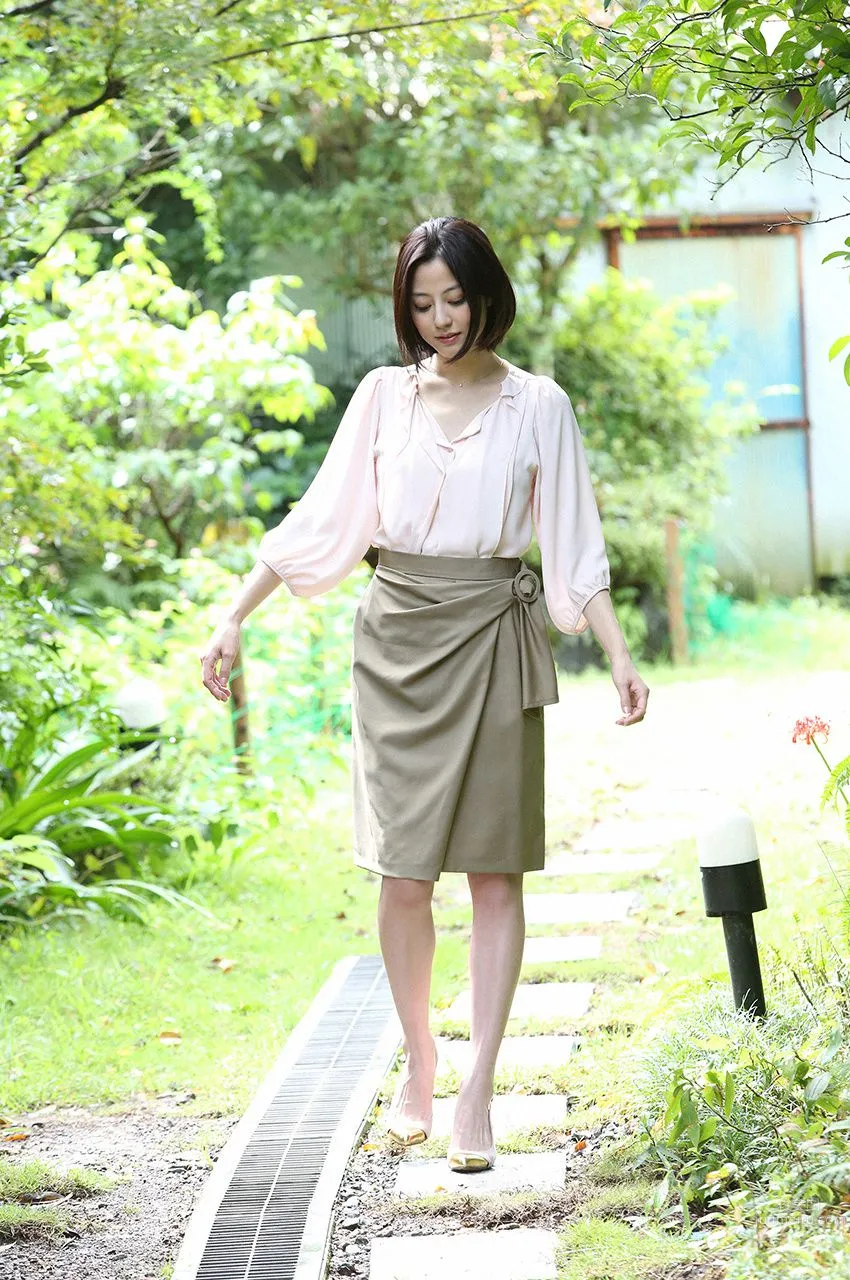 杉本有美- [WPB-net] No.187-8 大人の週末 117