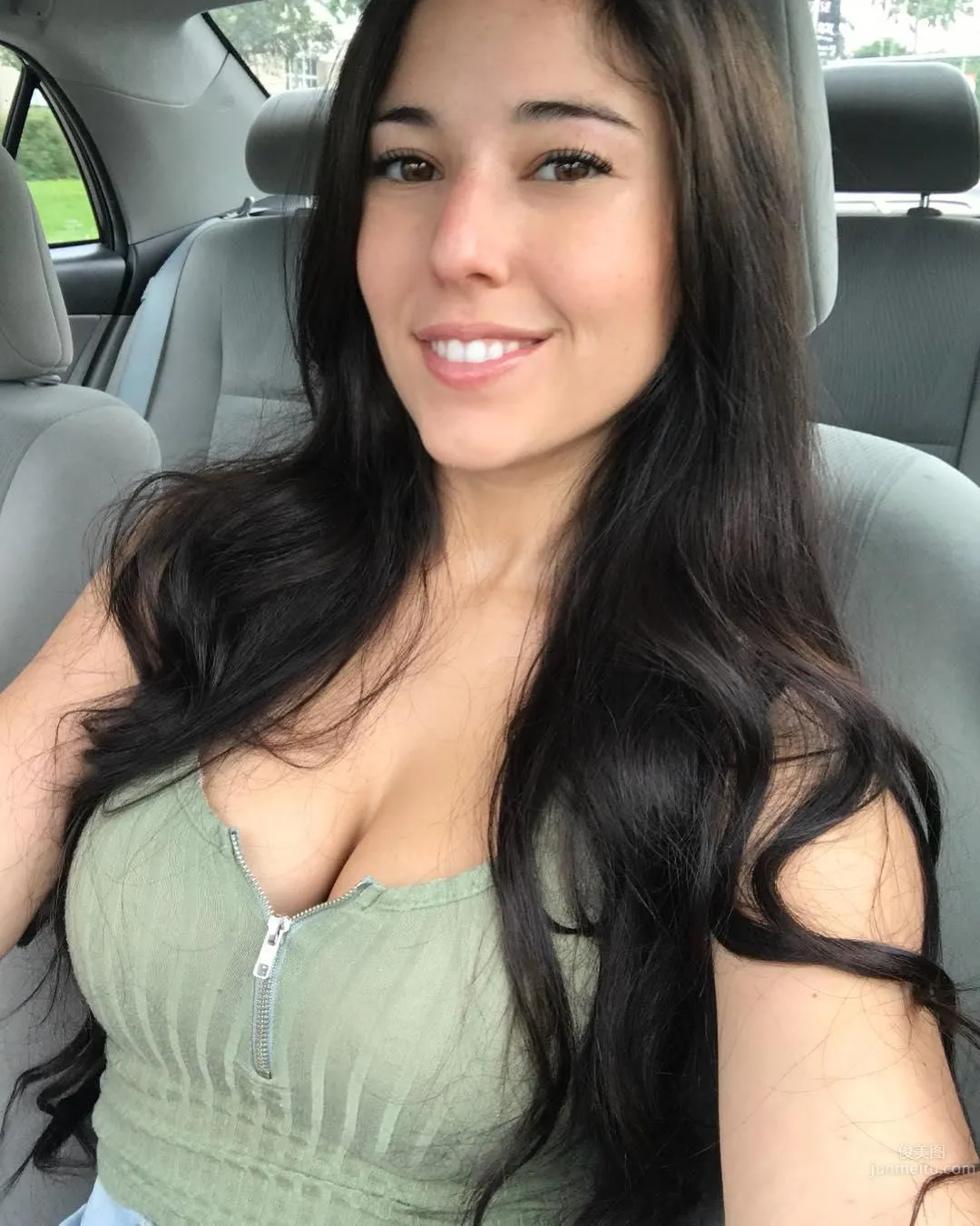 法學正妹Angeline Varona超養眼私房照 15
