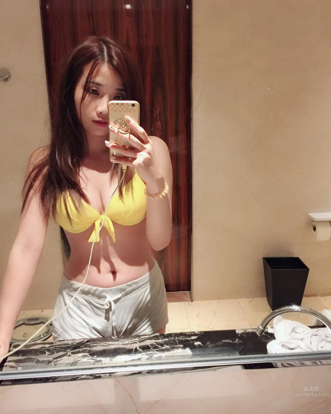 大馬正妹Rainy Lly 氣質滿分身材姣好系的女孩 9
