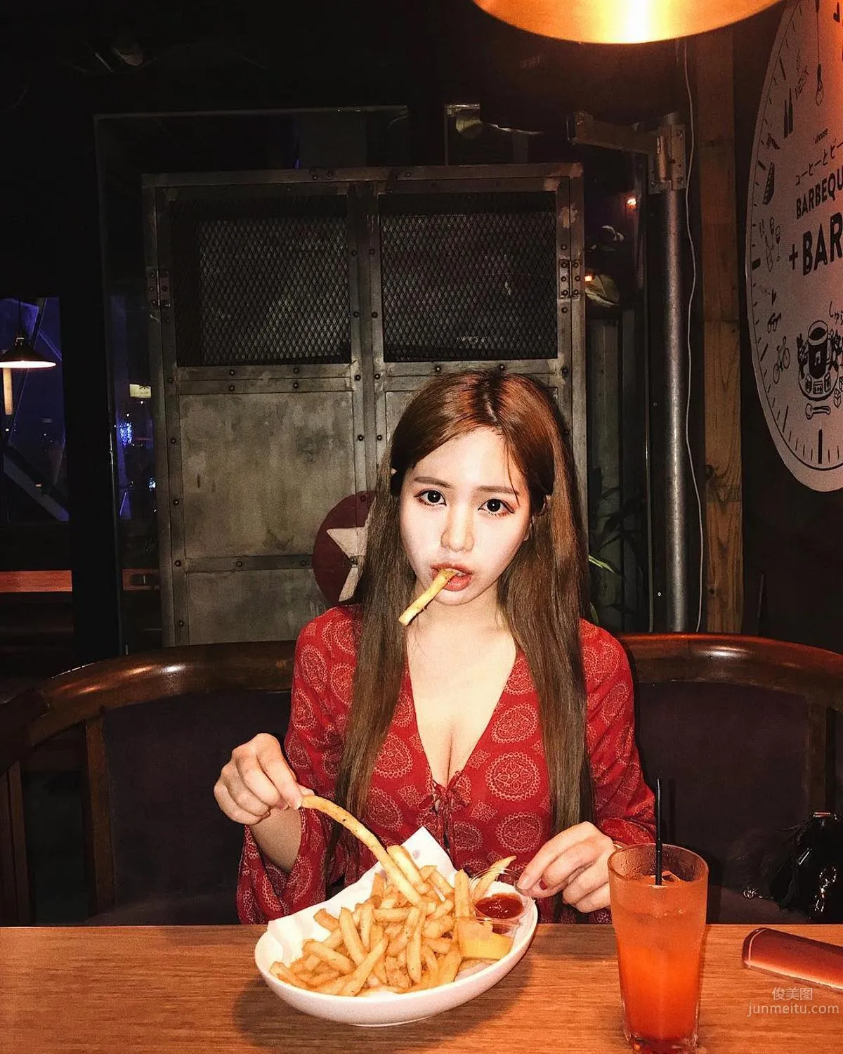 sarre彌海砂- 絕美嫩模女主播 19