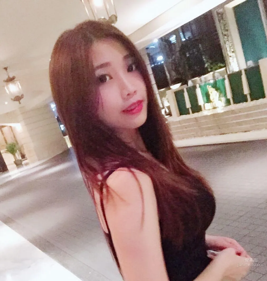 大馬正妹Rainy Lly 氣質滿分身材姣好系的女孩 16