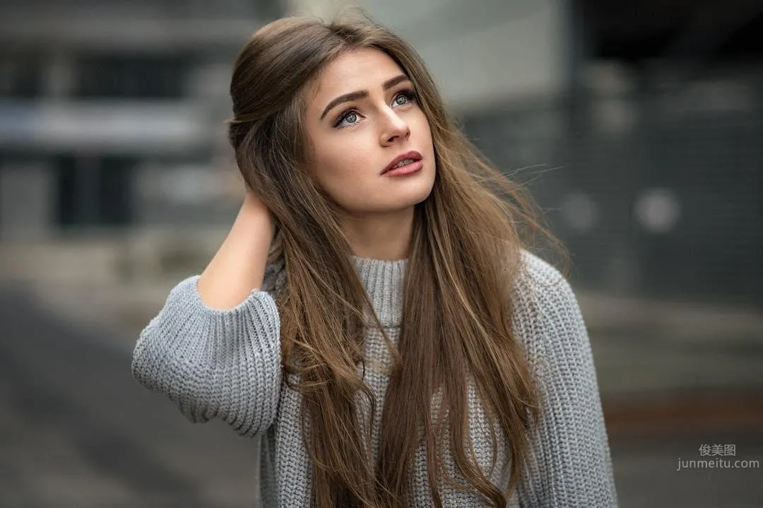 天使顔正妹「Anna Von Klinski」迷人電眼極緻魅惑 32