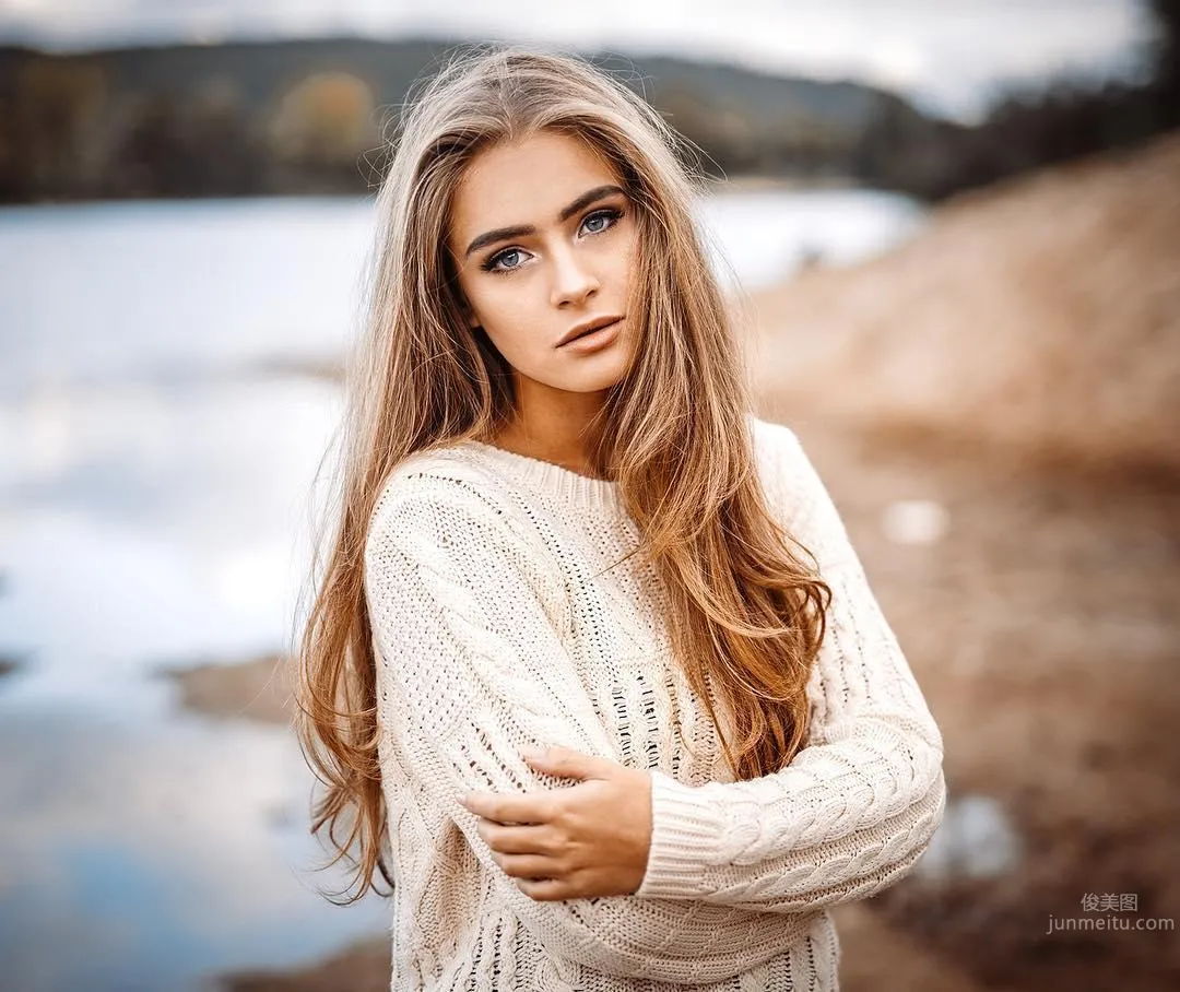 天使顔正妹「Anna Von Klinski」迷人電眼極緻魅惑 12