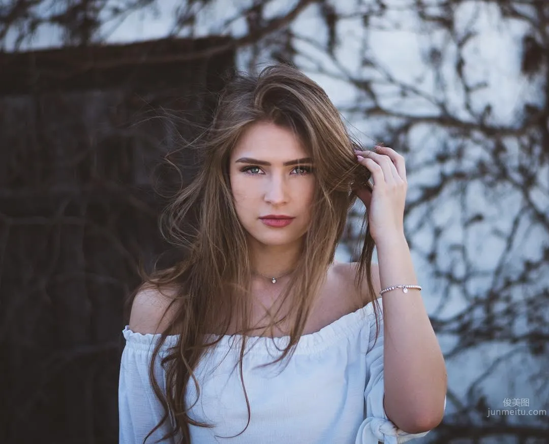 天使顔正妹「Anna Von Klinski」迷人電眼極緻魅惑 43