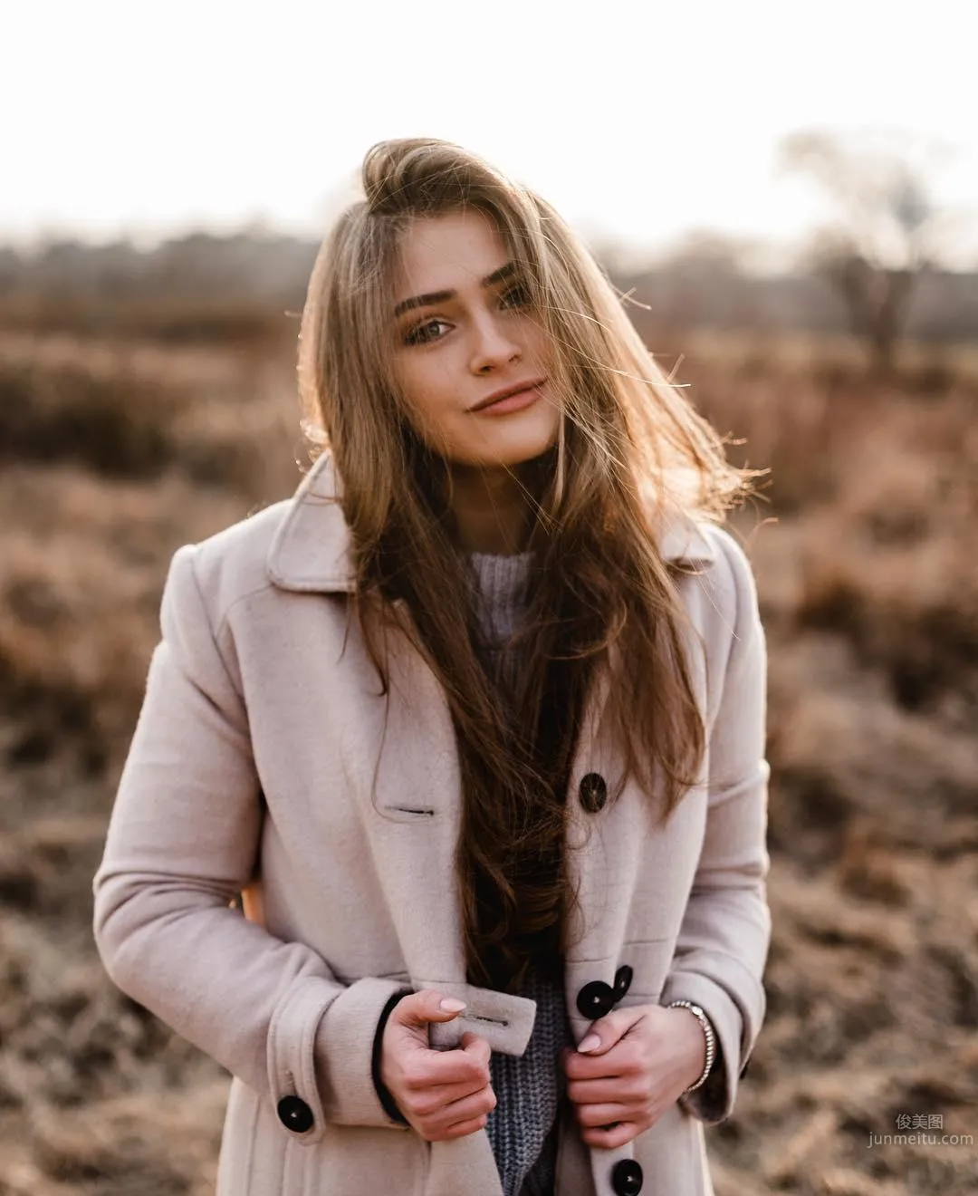 天使顔正妹「Anna Von Klinski」迷人電眼極緻魅惑 27
