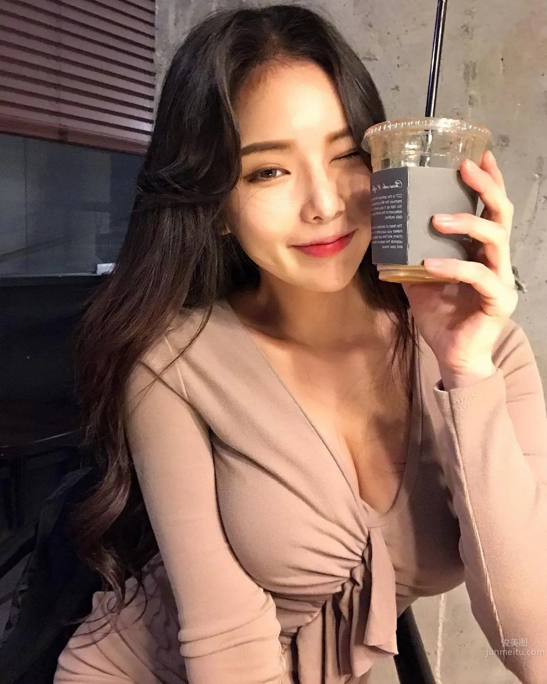 韓國網拍正妹jeee622 波濤胸湧敲碎你的心 25