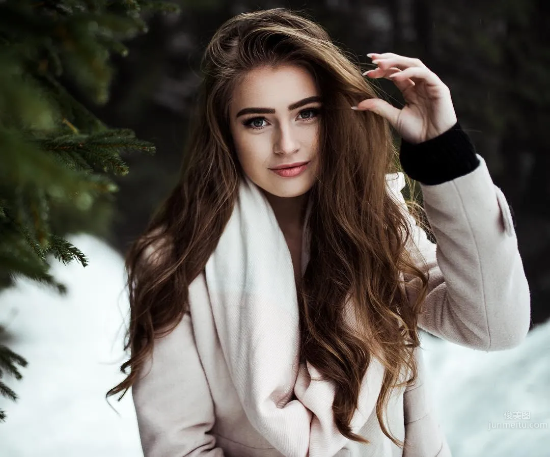 天使顔正妹「Anna Von Klinski」迷人電眼極緻魅惑 22