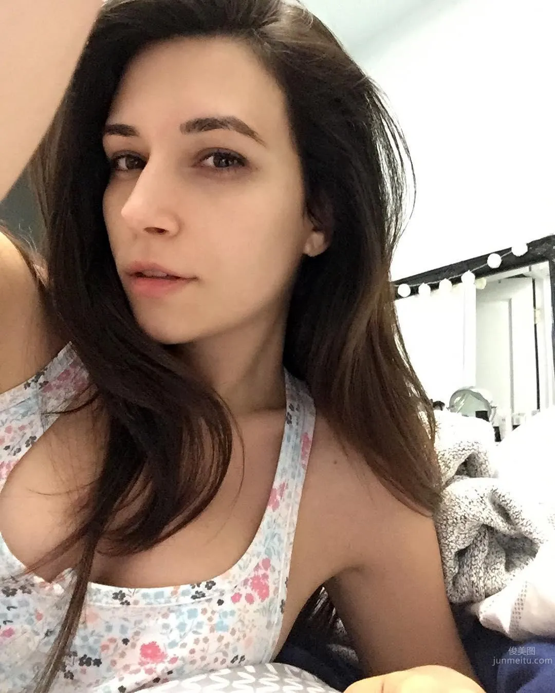 想一起激戰！電玩直播妹「Alinity Divine」清新自然 2