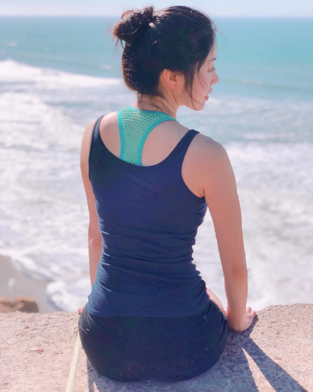 好猖狂！比基尼正妹Danielle S波濤胸湧 9