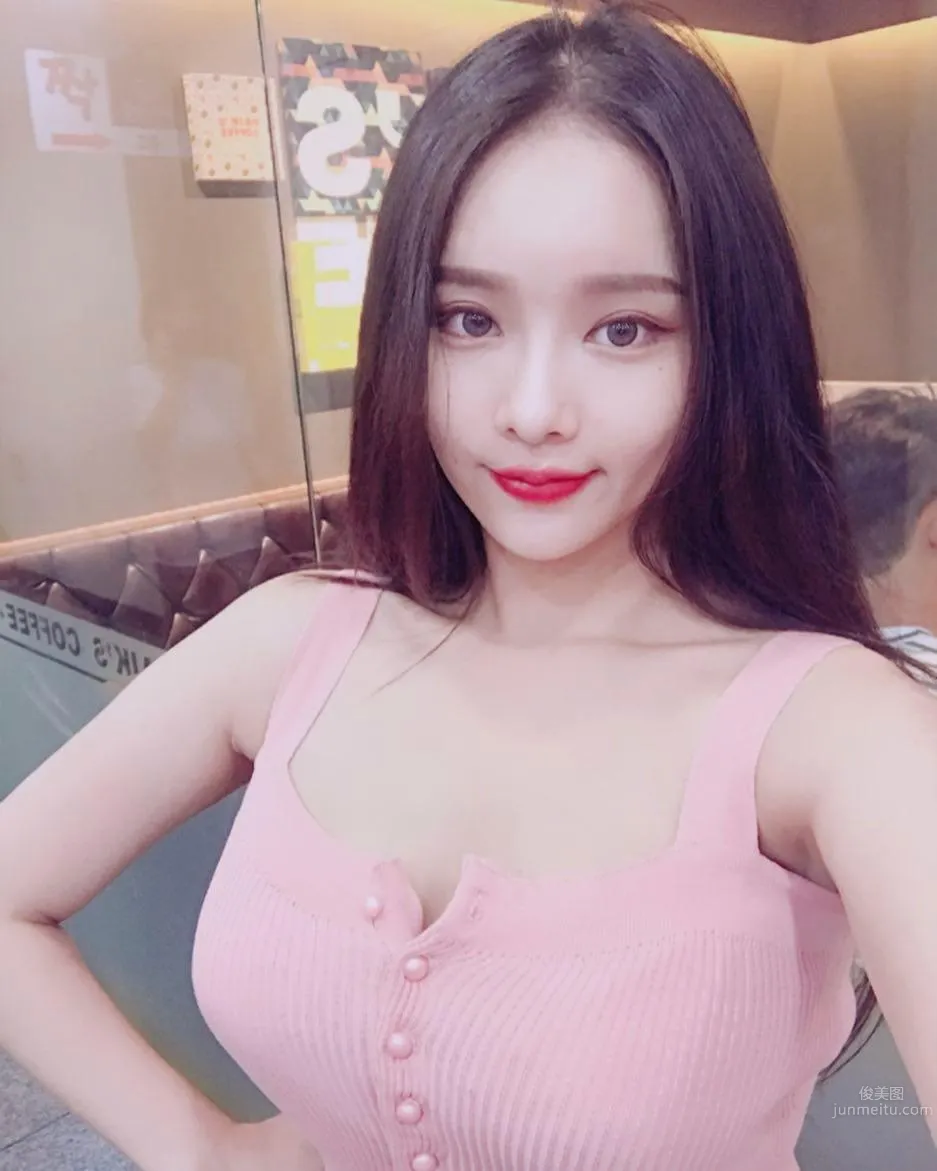 韓國網拍正妹jeee622 波濤胸湧敲碎你的心 1