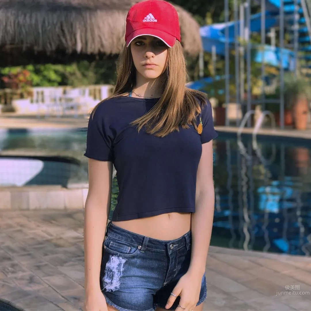 Valentina Schulz- IG百萬追蹤的巴西少女 1