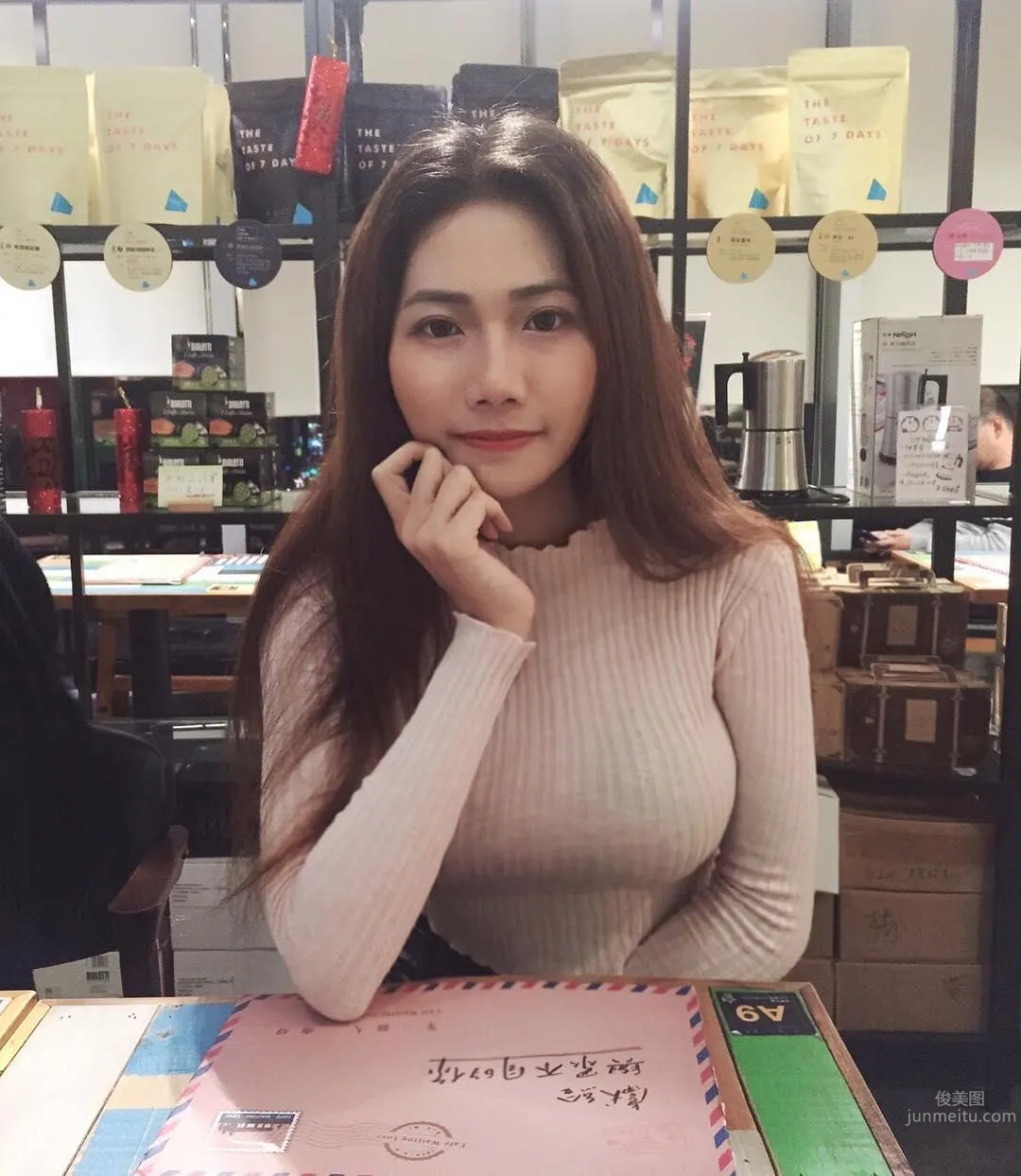 台灣素人正妹陳靖媛 渾圓碗波與結實蜜臀 14