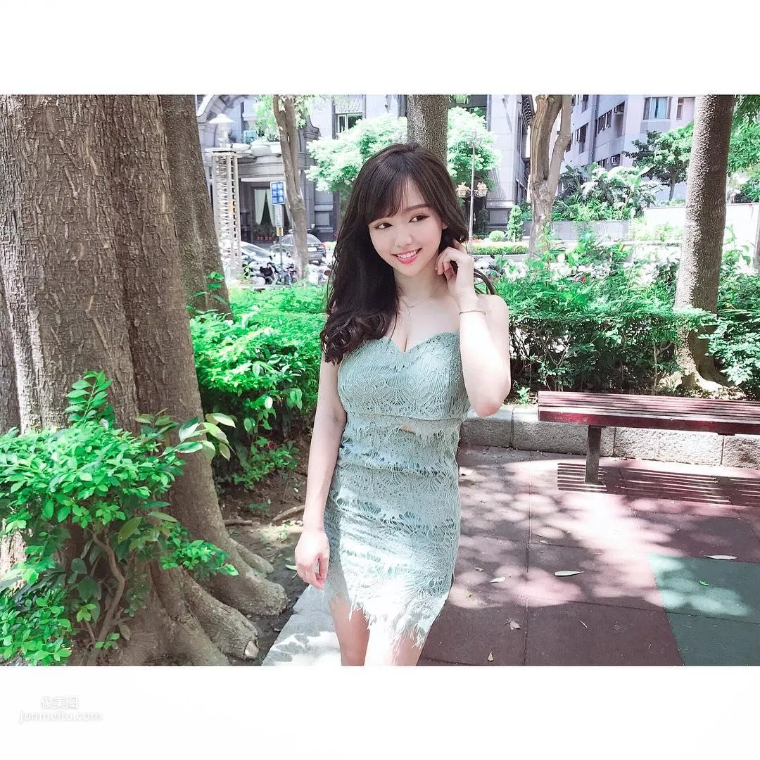 丘涵Joanne最新比基尼照 超完美身材真在太不科學 16