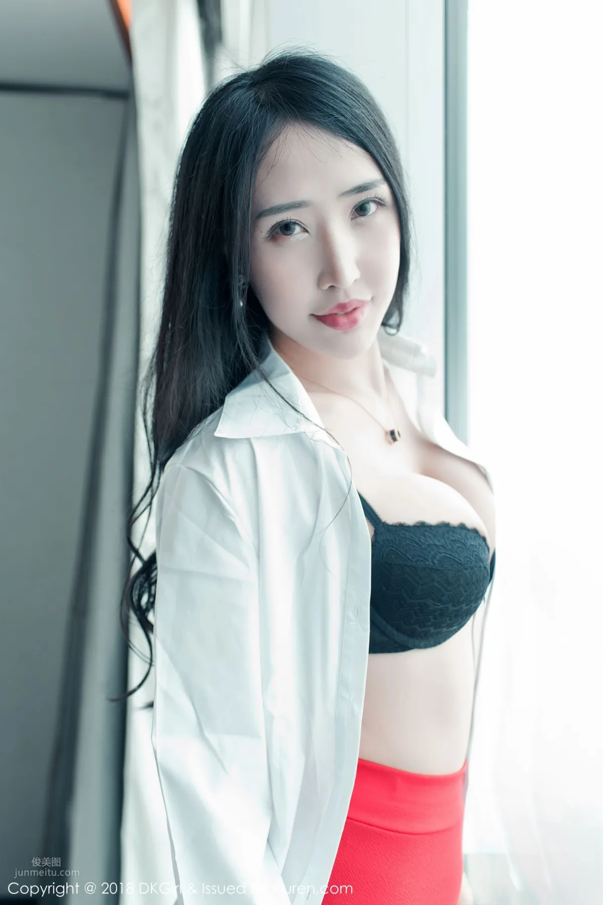 長腿美人餘馨妍 職場OL黑絲誘惑 48