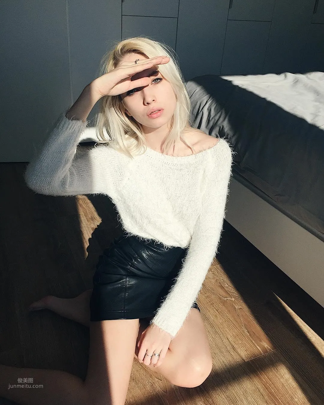Monica Wasp- 本人與作品都很性感的藝術家 12