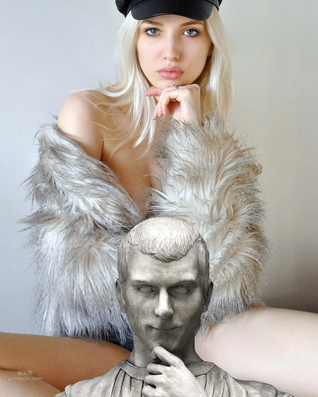 Monica Wasp- 本人與作品都很性感的藝術家 17