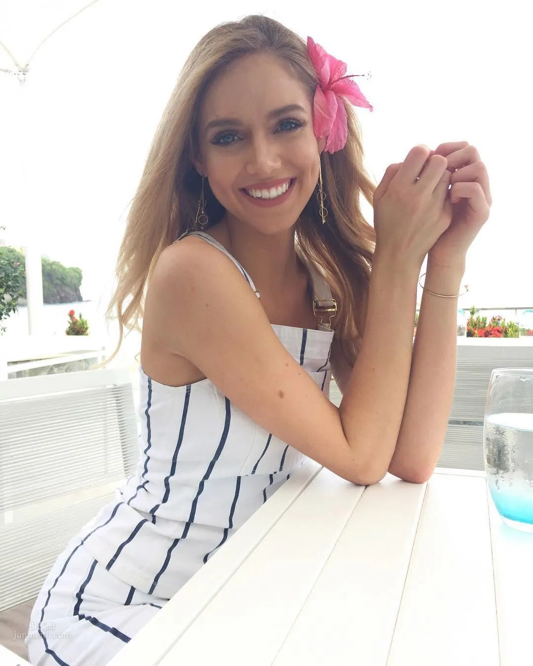 美國極品美尻！辣模「Kari Riley」性感身材好惹火！ 5