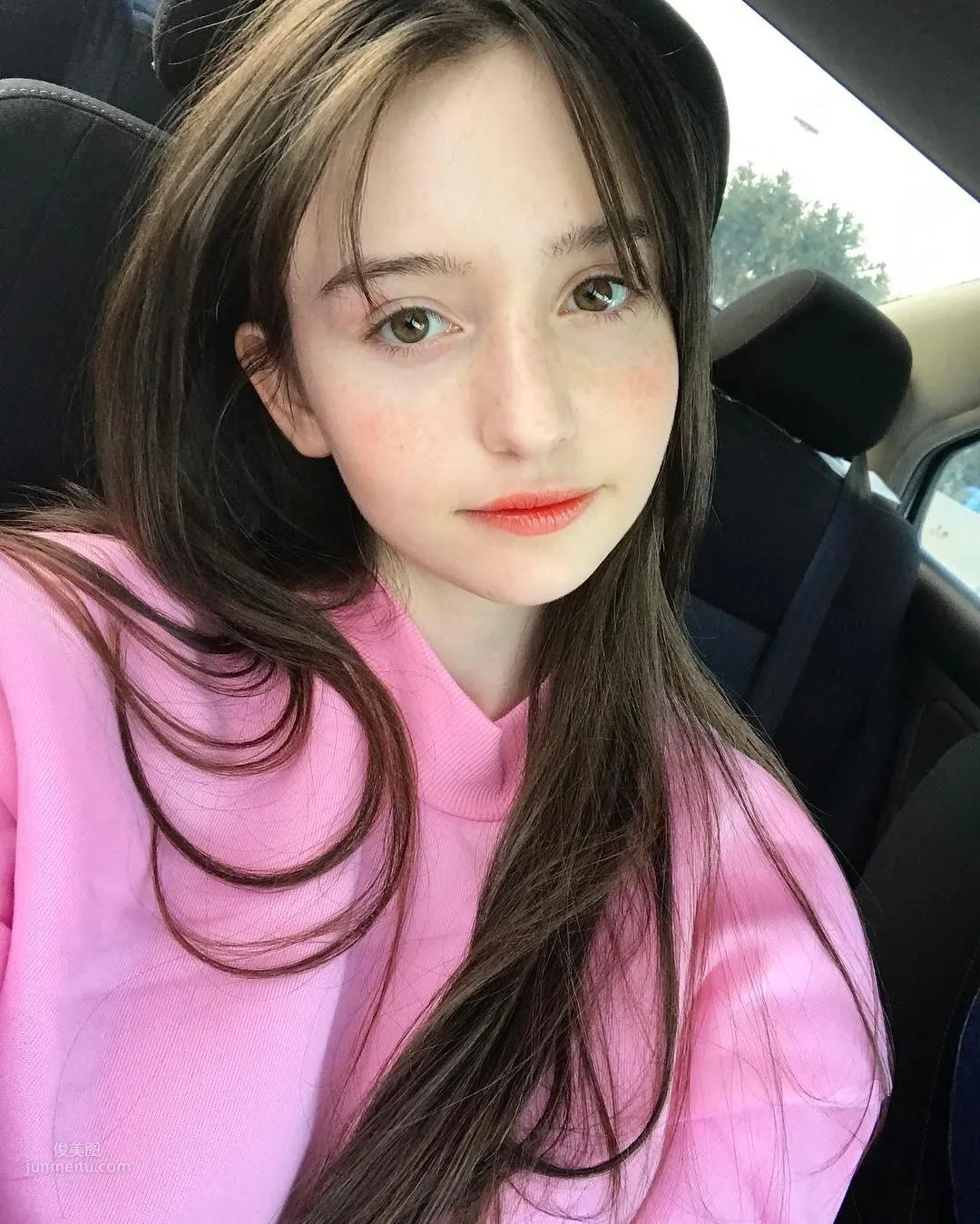 17歲土耳其少女ilayserah 宛如赫本再世轟動網友 1
