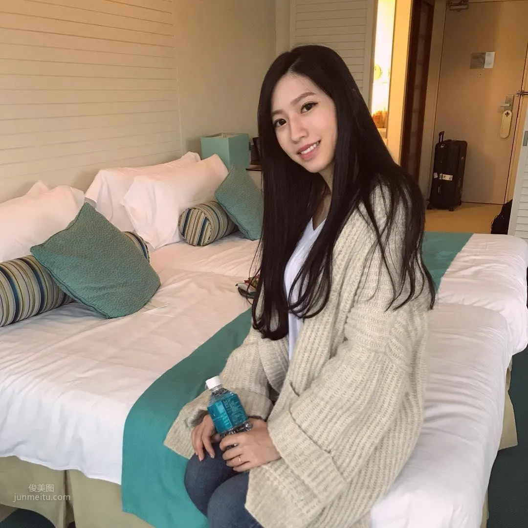 最美汽車接待員蔡芳婷 天使臉孔魔鬼身材誰能擋？ 13