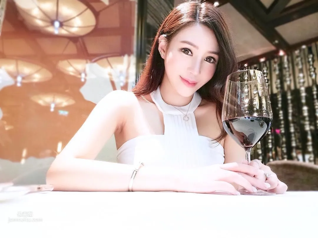 香港坊間罕見嫩模葉凱琪，真的高顔值與好身材更好質感！ 36