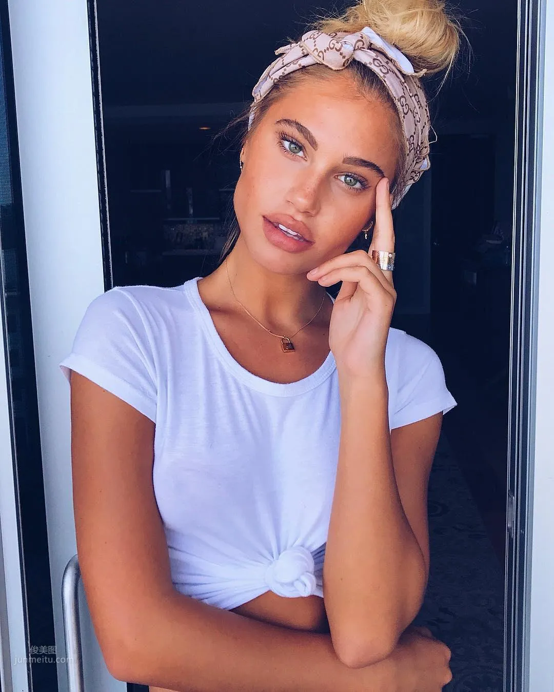 Meredith Mickelson- 新一代性感女神「初熟肉体」强势出击_14
