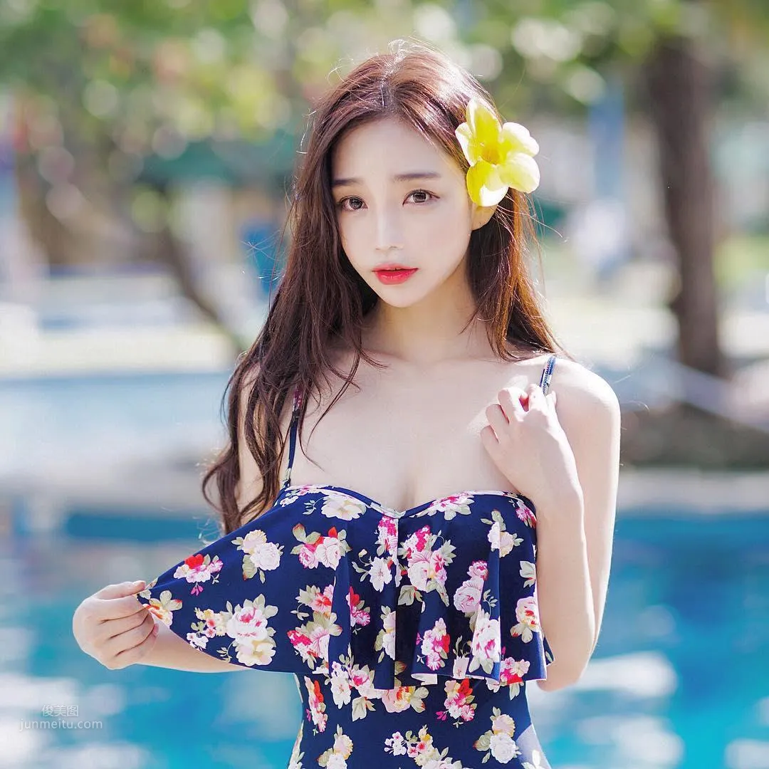 音樂節上甜心妹김도연出沒！清涼背心展現「雪白美背」！ 4