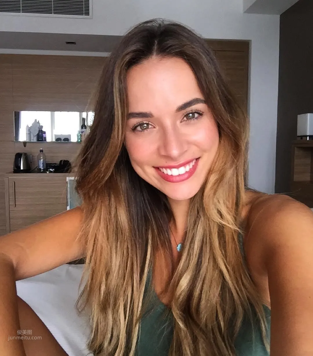 氣質完勝！Monika Radulovic 笑容甜美超有感染力 6