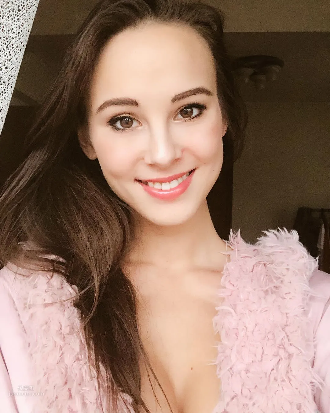 Mia Sabathy- 中澳混血美人私房照 23