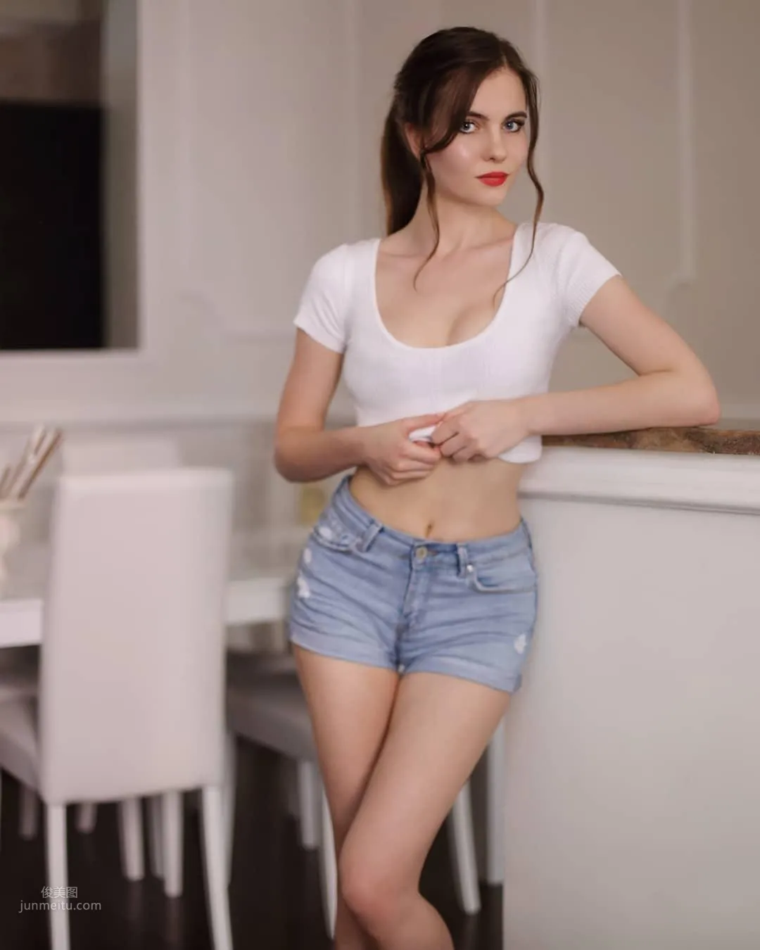 Ariadna Majewska- 波蘭妹OL誘惑大爆發 25