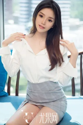 鲶魚系少女臉Mina 充滿靈氣玲珑小巧