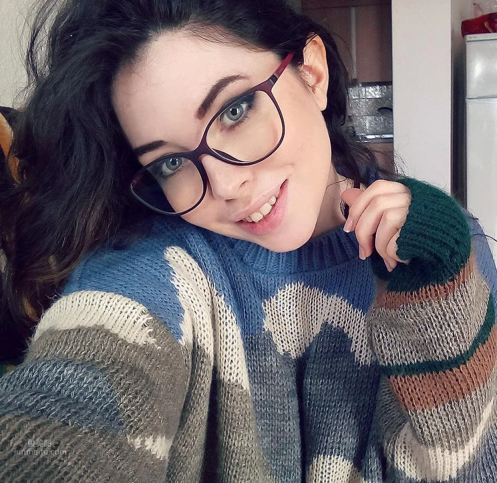 Marina Mui- 西班牙另類紋身妹私房照 4