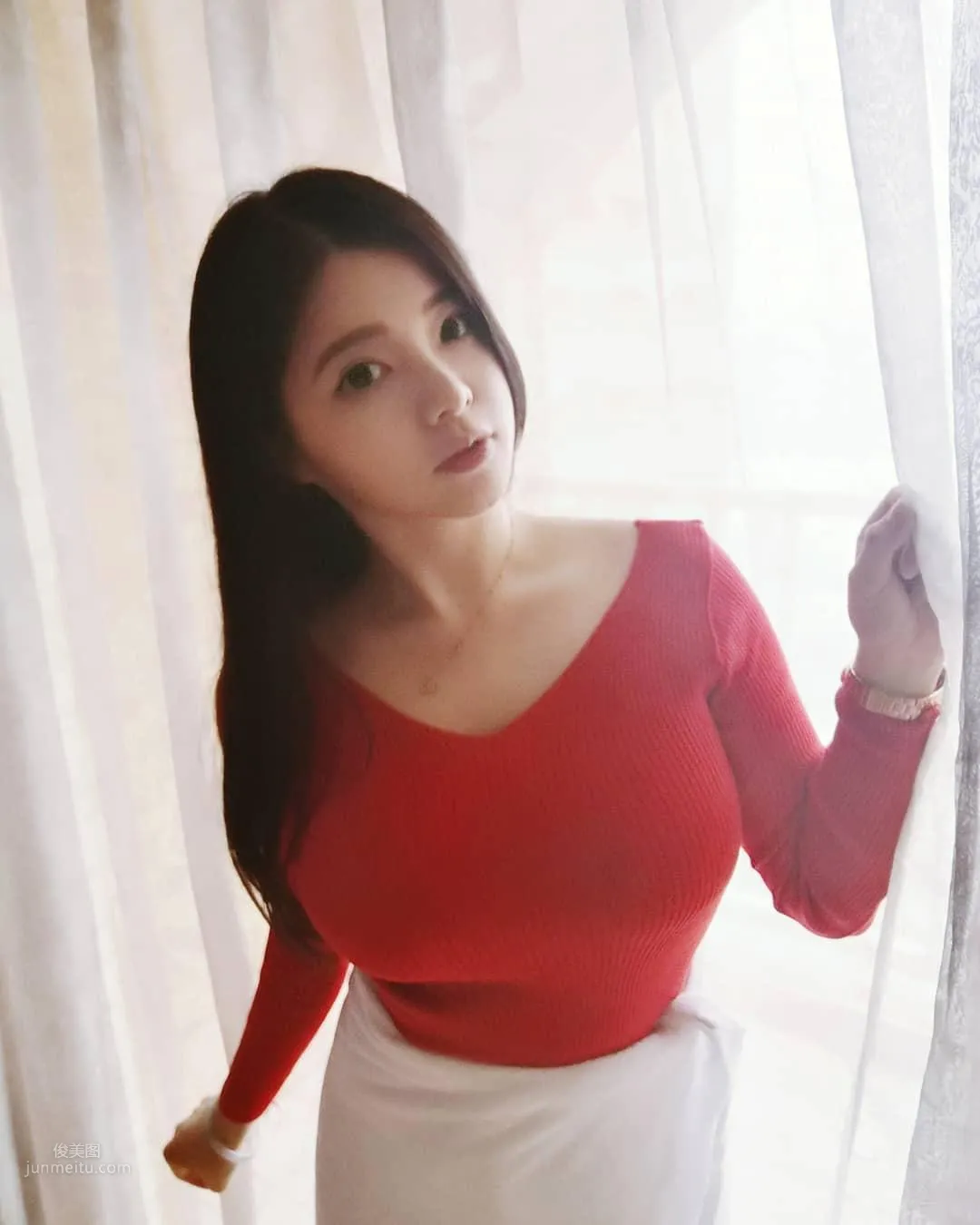 台灣超甜美女警「阿均」！穿上制服搭配水亮大眼 15