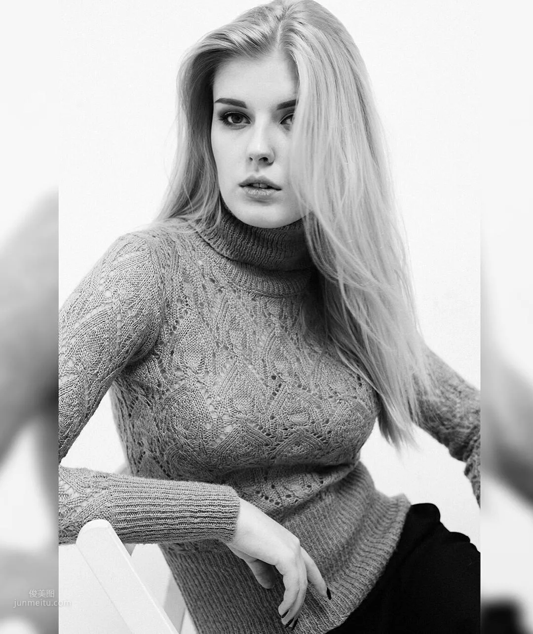 Selena Verner- 來自烏克蘭的開胸女孩 22