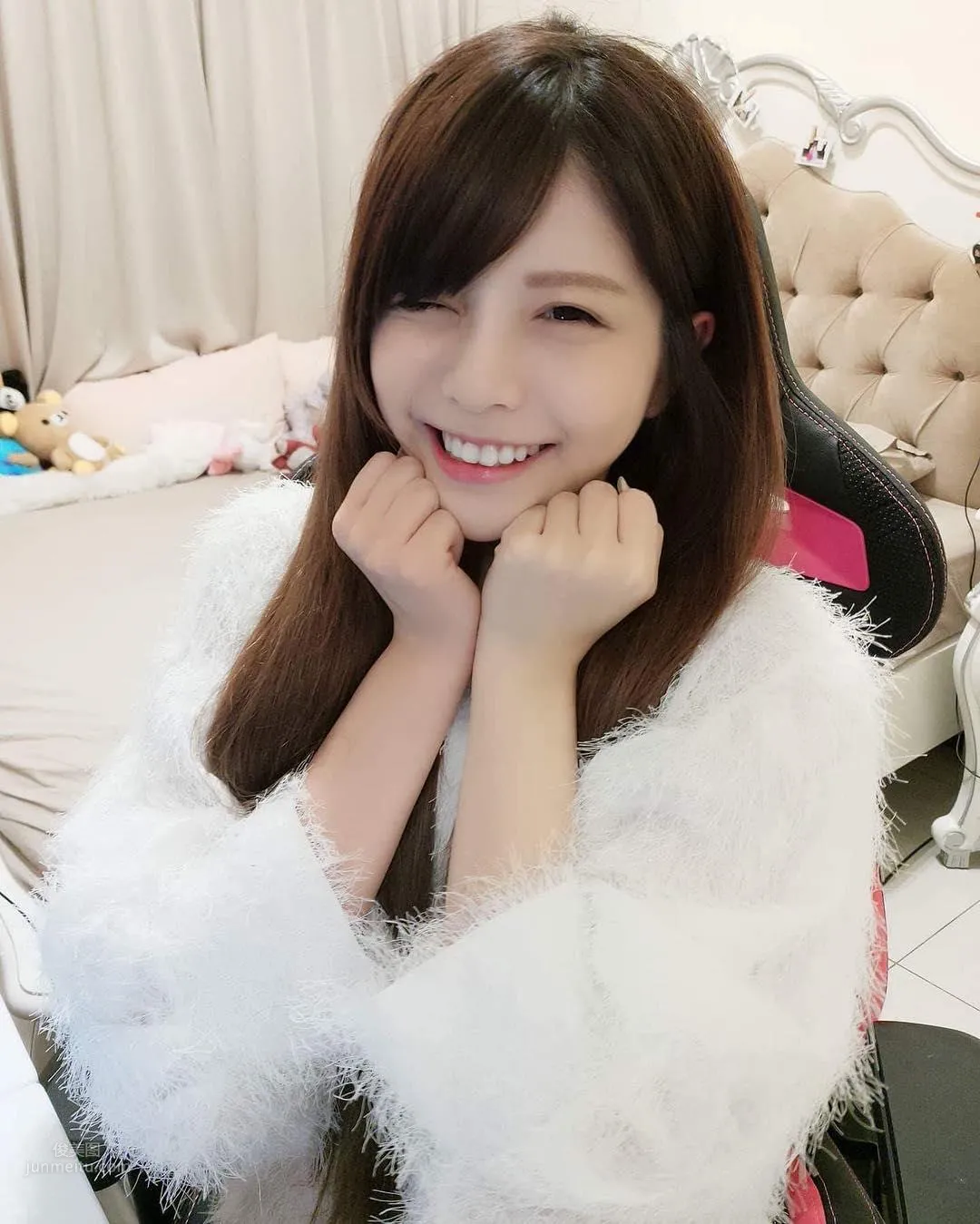 高顔值甜美直播主瑀熙，宅男們檔不住的來勢胸胸 2