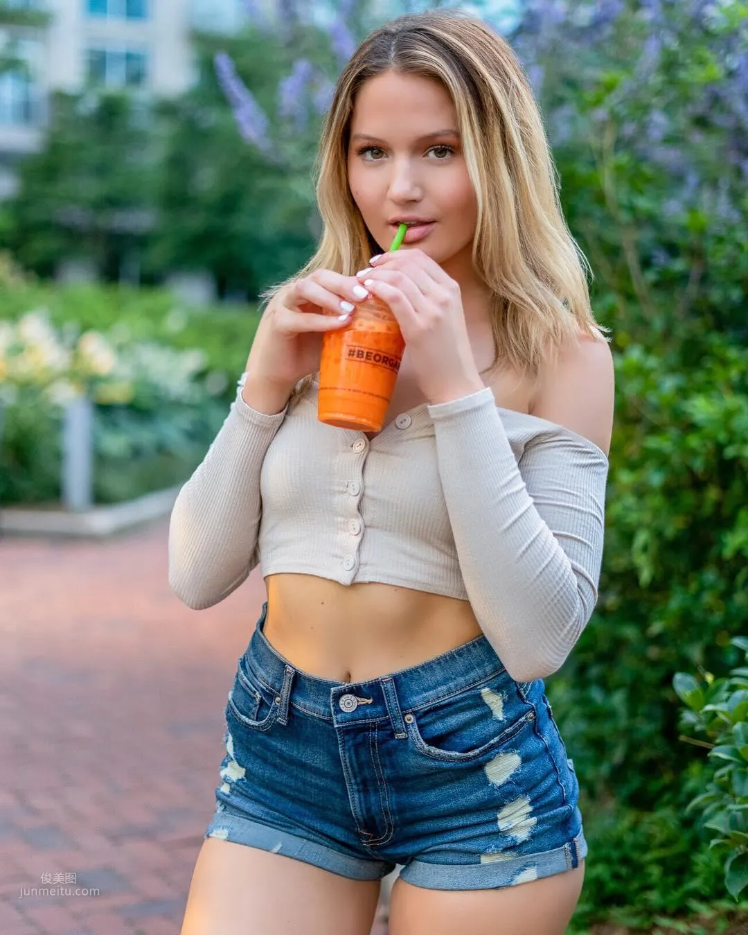 Summer Lynn Hart- 翹臀女王特制「蜜桃蛋糕」吃到嗨爆！ 37