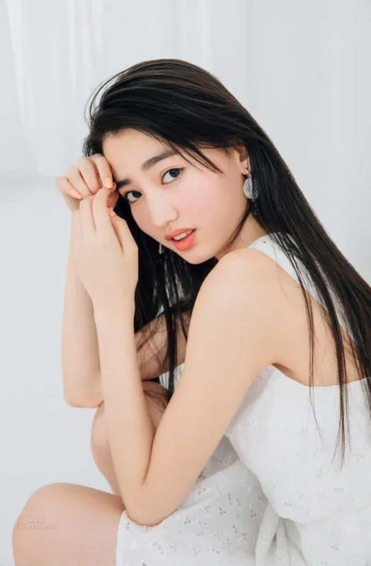 黒木麗奈- 2018年日本周刊雜志寫真 8