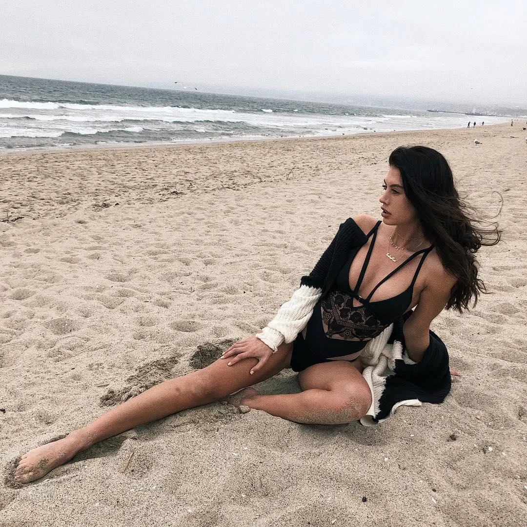 Caley-Rae Pavillard- 德藝雙馨美人比基尼照 7